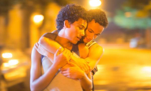 LGBT映画注目の1作『サタデーナイト・チャーチ』“初恋のデュエット”映像到着