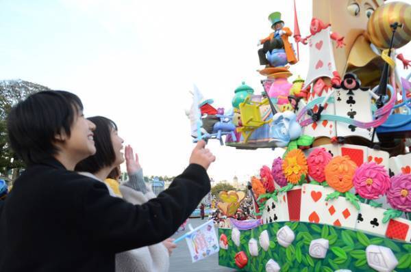 【ディズニー】輝く未来へ！「ドリーミング・アップ！」停止バージョンが期間限定で公演