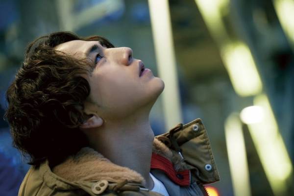 登坂広臣、涙の場面カット解禁！ 中島美嘉も「感動しました」『雪の華』