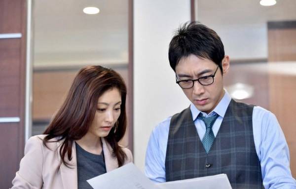 小泉孝太郎の“ハグ”に視聴者大興奮！「グッドワイフ」第3話