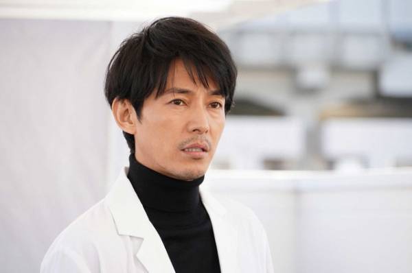 藤木直人の白衣＆タートル姿に「ドツボ」の声…「イノセンス～冤罪弁護士～」4話