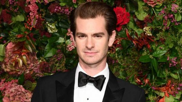 リタ・オラと破局のアンドリュー・ガーフィールドに新恋人