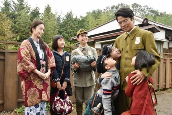 井ノ原快彦、大家族の父親役に「温かい空気感がありました」 「僕が笑うと」今夜放送