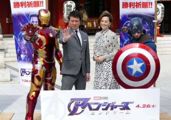 “生き残った”米倉涼子＆加藤浩次、神田明神でアベンジャーズの勝利を祈願