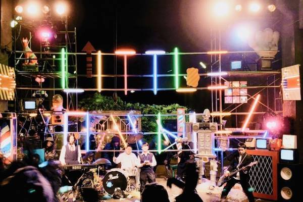 池松壮亮も大興奮！ 少年少女バンドの劇中MV公開『ウィーアーリトルゾンビーズ』