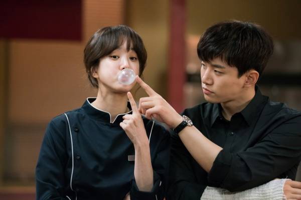 2PMジュノ、ツンデレキャラが話題！ 「油っこいロマンス」第1話無料配信