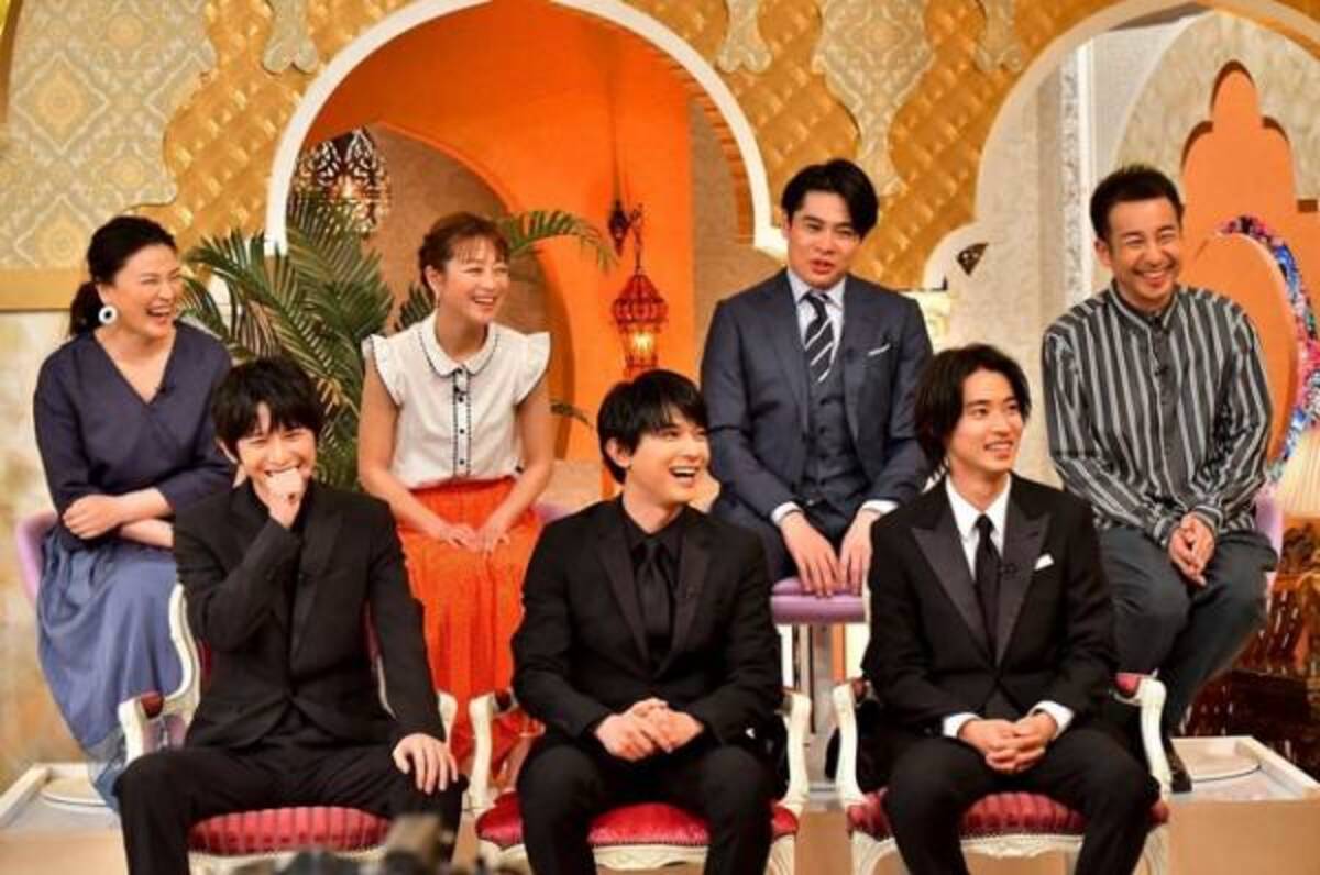 山崎賢人 吉沢亮らのオフに密着 本郷奏多の初恋の人が登場 櫻井 有吉the夜会 19年4月25日 ウーマンエキサイト 1 2