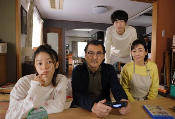 坂口健太郎の“計画”成功の鍵はお母さん？『劇場版 FFXIV 光のお父さん』場面写真解禁