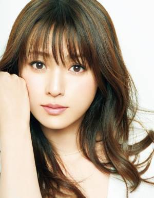 深田恭子がセクシーな泥棒に！ “恋人”瀬戸康史は警察官「ルパンの娘」