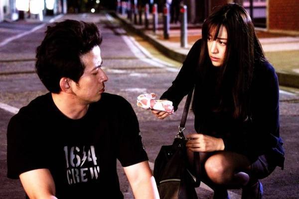 岡田准一にグッとくる！『ザ・ファブル』アクションと笑いだけじゃない最新映像