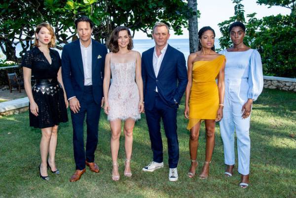 『007』最新作、ダニエル・クレイグに続きスタッフの負傷も発表