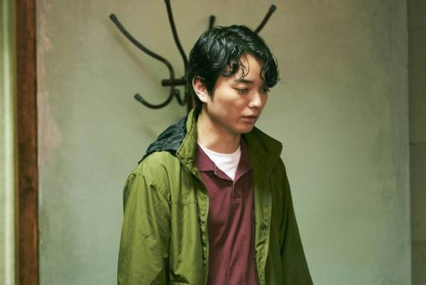 染谷将太、役作りの参考は黒沢清監督!? 『旅のおわり世界のはじまり』