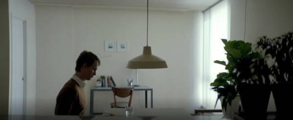 一度は住んでみたい！アンセル・エルゴートが安らぐスタイリッシュな空間に注目