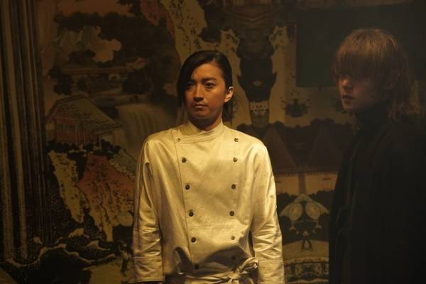 藤原竜也vs窪田正孝、新旧“夜神月”を演じた2人がバトル『Diner』