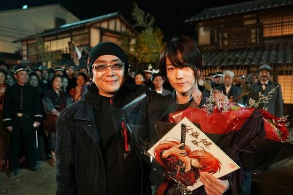 佐藤健『るろうに剣心』最終章クランクアップ！ 「過酷」で「幸せ」な撮影
