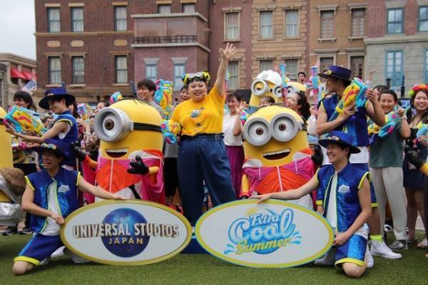 【USJ】渡辺直美、夏開幕セレモニー登場！ミニオンとビショ濡れ大熱狂