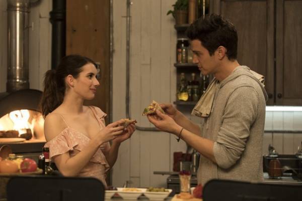 エマ・ロバーツ×ヘイデン・クリステンセンのもどかしい恋…『ハッピー・シェフ！』予告