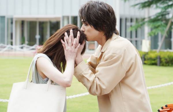 西野七瀬を“嗅ぐ”横浜流星の横顔に「綺麗すぎ」の声…「あなたの番です 反撃編」第12話