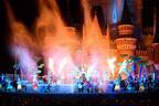 【ディズニー】シンデレラ城前が水と炎で大盛り上がり！「ドナルドのホット・ジャングル・サマー」スタート！