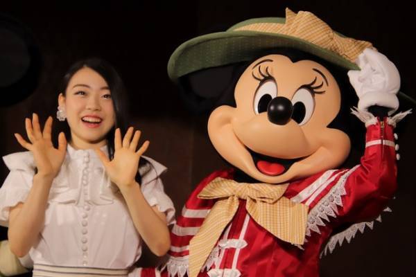 【ディズニー】女子フィギュア紀平梨花がセレモニー登場！ソアリン衣装のミッキー＆ミニーも