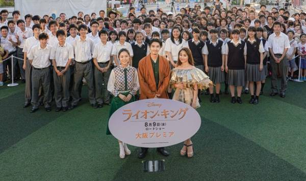 “若きビヨンセ”RIRIの歌声が大阪に響く！賀来賢人＆門山葉子も登場『ライオン・キング』プレミア