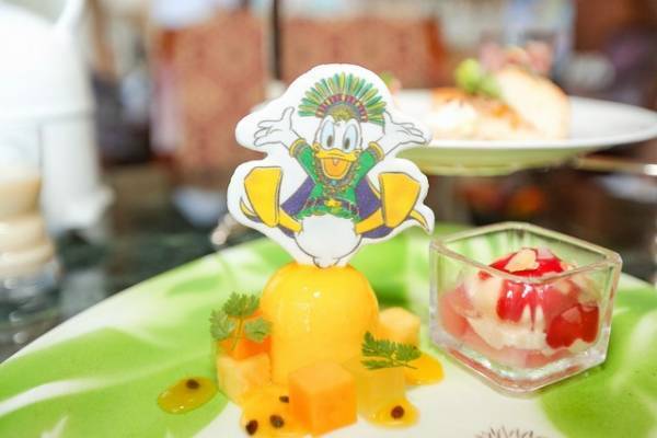 【ディズニー】ドナルドも大感激！真夏のホテル飯で、まったり週末を