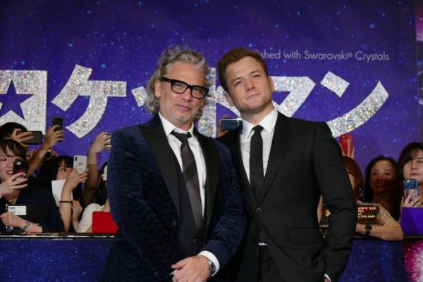 初来日したタロン・エジャトン、エルトン・ジョンとの友情語る「ずっと続くことを願うね」