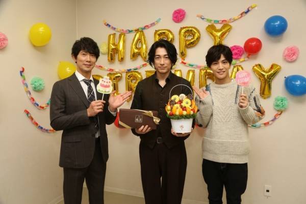 ディーン・フジオカ祝39歳！ “初対面”佐々木蔵之介がサプライズでお祝い