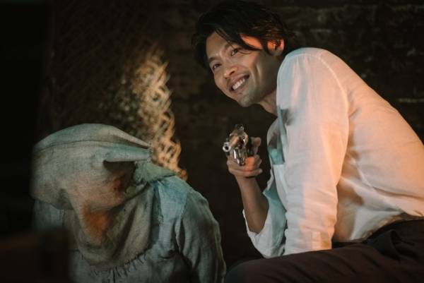 悪役初挑戦ヒョンビン、凄みを利かせる本編映像入手『ザ・ネゴシエーション』