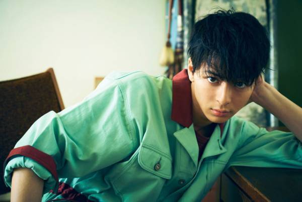 高杉真宙、俳優生活10周年記念カレンダー発売「実感が湧いてきた」