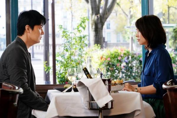 福山雅治×石田ゆり子、心通わせるもすれ違う…『マチネの終わりに』予告