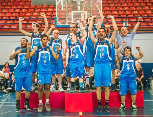 「僕らはアミーゴス！」唯一無二のバスケチーム描く『だれもが愛しいチャンピオン』予告編