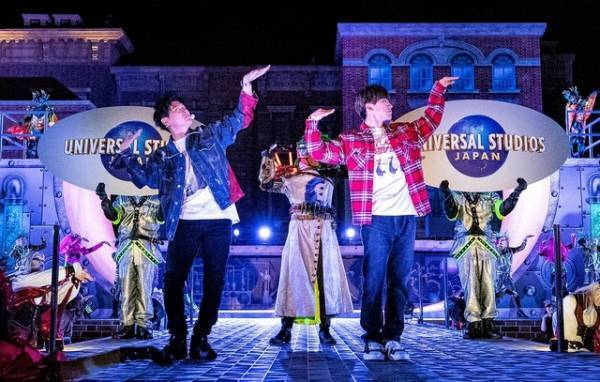 【USJ】NAOTO＆山下健二郎がパーク降臨！話題の「Rat tat tatダンス」パーク初披露