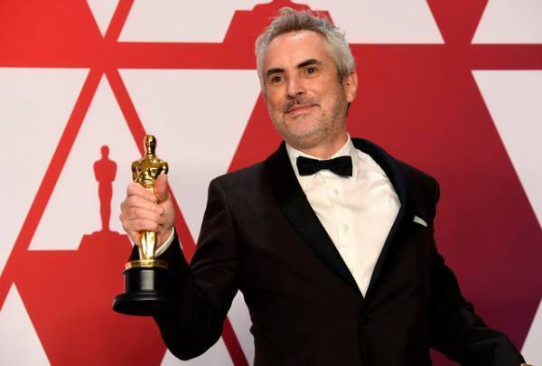 Apple、アルフォンソ・キュアロン監督と複数年契約を締結