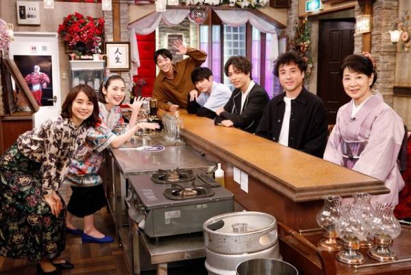 吉永小百合＆高良健吾らが“来店”「天海祐希・石田ゆり子のスナックあけぼの橋」