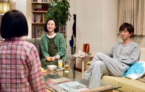 坂井真紀＆滝藤賢一、新津ちせと温かい家族に『駅までの道をおしえて』本編映像
