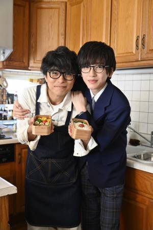 井ノ原快彦、「なにわ男子」道枝駿佑と“親子”共演『461個のおべんとう』