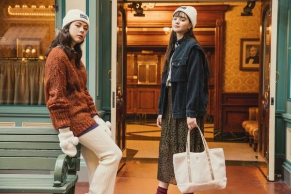 【ディズニー】ふわもこ“ホワイト”グッズが16種類！パーク発の冬のおしゃれに注目