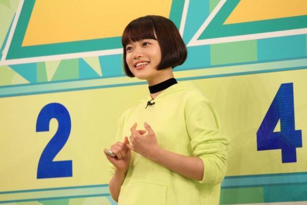 杉咲花が番組初登場、ハリセンボン春菜軍団と戦う「VS嵐」