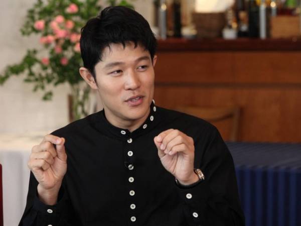 鈴木亮平、行きつけのレストランで城島茂の結婚祝い「TOKIOカケル」