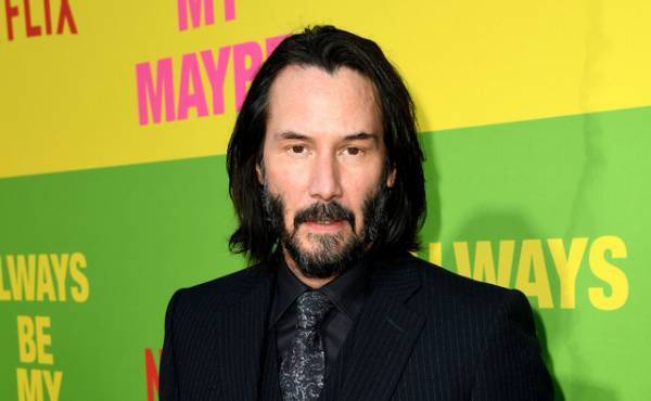 キアヌ・リーブス、『スポンジ・ボブ』映画最新作に衝撃的な姿で登場