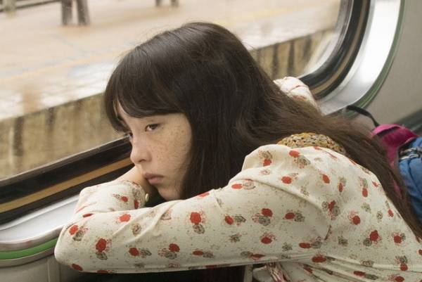 モトーラ世理奈、台湾の食に魅了されていく『恋恋豆花』予告