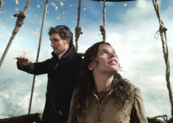 フェリシティ＆エディ、気球に乗って再タッグ『イントゥ・ザ・スカイ』1月公開へ