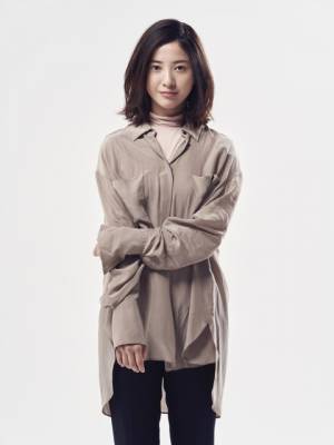 吉高由里子、人懐っこさ全快で週刊誌記者に 「知らなくていいコト」1月期放送