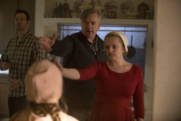 エリザベス・モス「ハンドメイズ・テイル」は「世の中の変化を気づかせ、考えさせる」