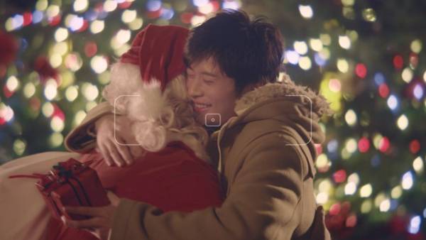 田中圭、恋人はサンタクロース!? 桜井ユキと初共演する新TVCM公開
