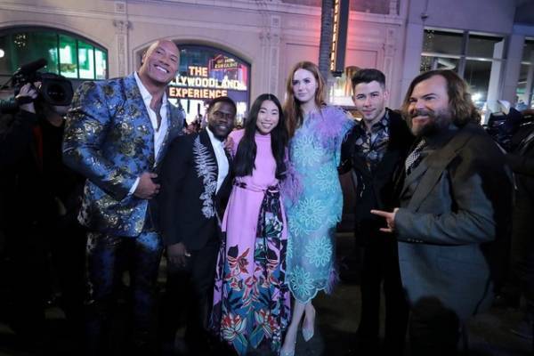 ファーストサマーウイカ、ロック様＆オークワフィナらと対面『ジュマンジ』最新作プレミア