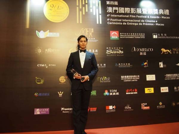片寄涼太がマカオ映画祭登壇、日本人男性初となる賞受賞「アジアと日本の架け橋に」