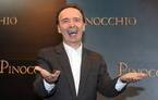 ロベルト・ベニーニがゼペットを演じる実写版『ピノキオ』がイタリアで上映