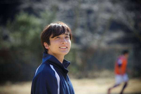 小関裕太、衝撃作『シグナル100』の束の間の癒しキャラ「好意を寄せる相手を精一杯守ろうと」